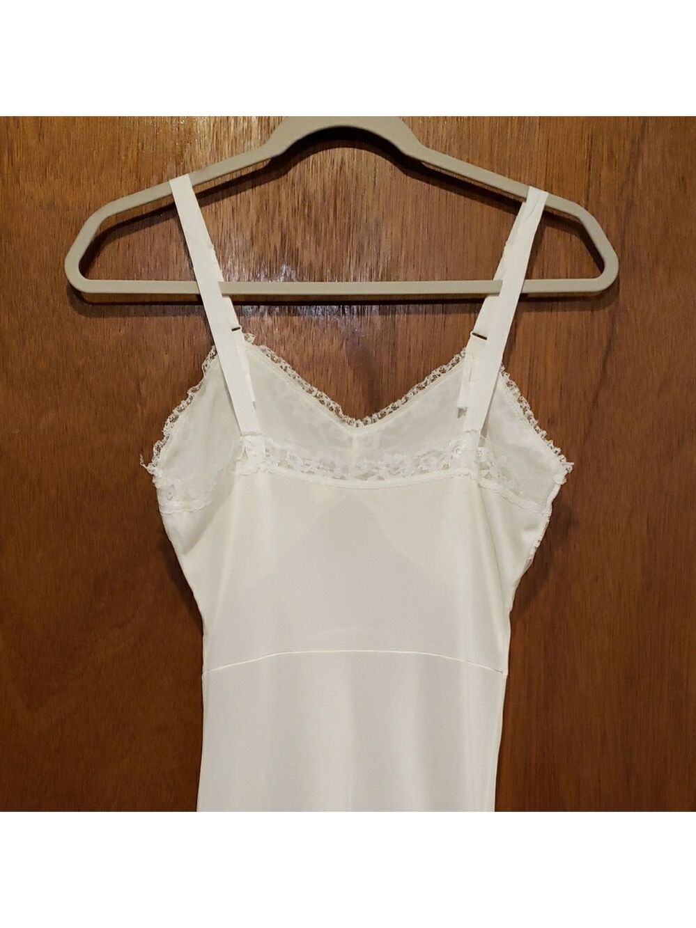 Elegant Vintage Cream/White Lace Slip - Picture 5 of 13